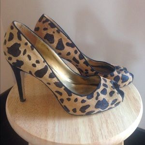 Guess Peep Toe Heels Size 8 1/2